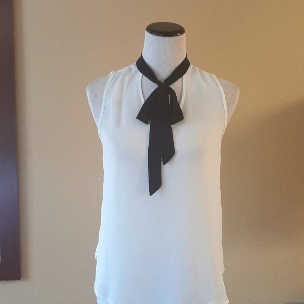 Forever 21 sleeveless Top